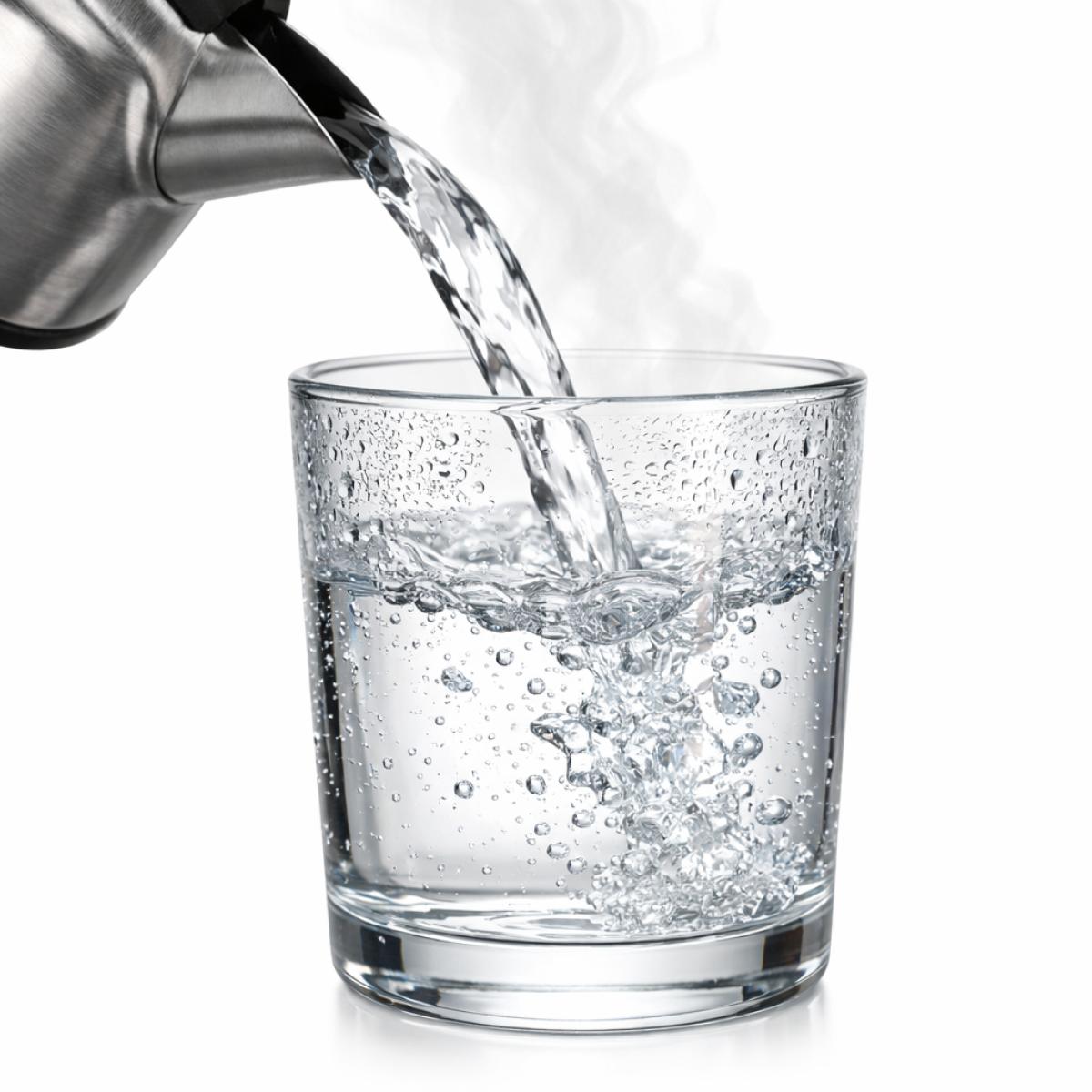 Ингредиент Кипяток для рецепта Финиковый торт - нежный десерт со сгущенкой