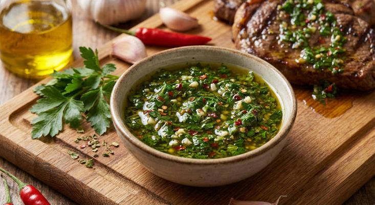 Аргентинский соус Чимичури - классический рецепт