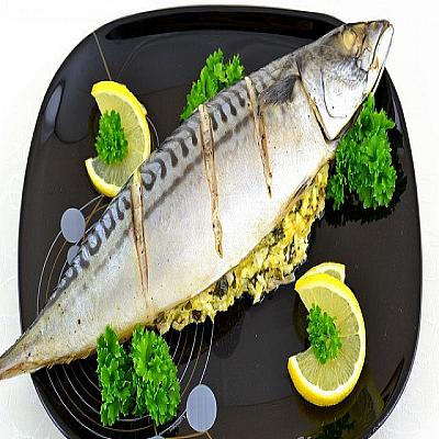 Фаршированная скумбрия, запеченная в духовке