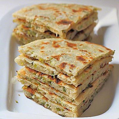Китайские лепёшки с зелёным луком