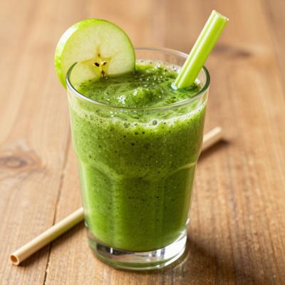 Коктейль из яблок и сельдерея - витаминный смузи - пошаговый рецепт