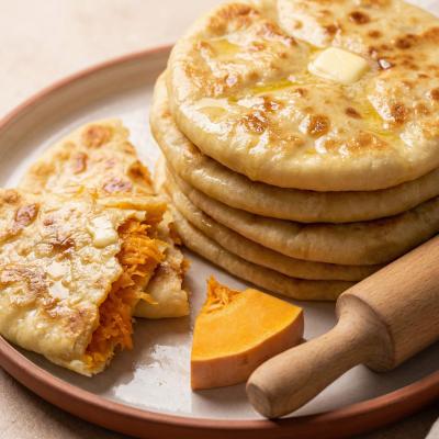 Плачинда с тыквой - молдавская лепешка с начинкой