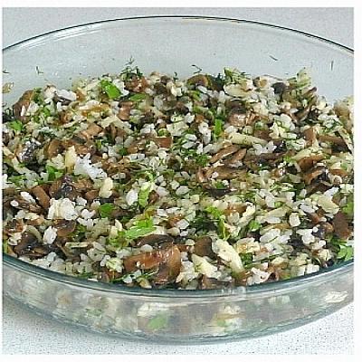 Щука с рисом и шампиньонами