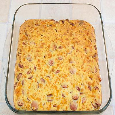 Сырный пирог с сосисками