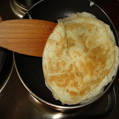 Тёплый салат Омлетная лента