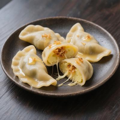 Вареники с картошкой и сыром - домашний рецепт с картофелем и жареным луком